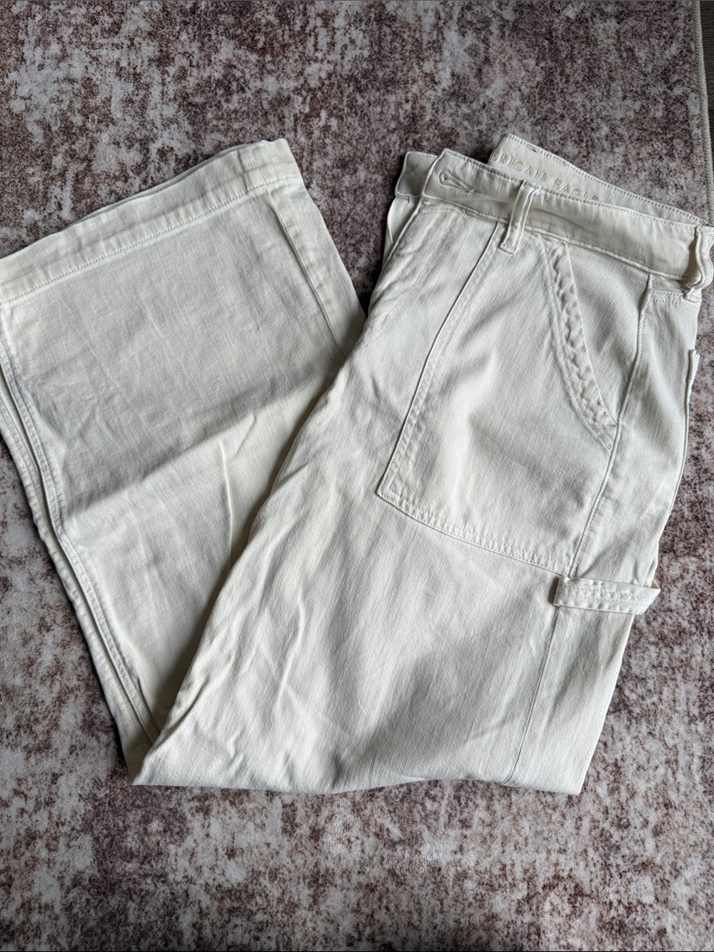 American Eagle Outfitters Cream High-Rise Carpenter Jeans
